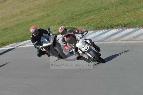 Motorcycle action photographs;donington;donington park leicestershire;donington photographs;event digital images;eventdigitalimages;no limits trackday;peter wileman photography;trackday;trackday digital images;trackday photos