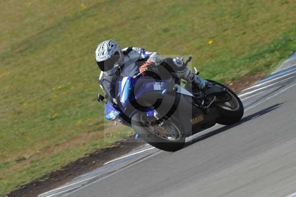 Motorcycle action photographs;donington;donington park leicestershire;donington photographs;event digital images;eventdigitalimages;no limits trackday;peter wileman photography;trackday;trackday digital images;trackday photos