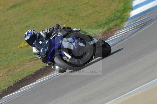 Motorcycle action photographs;donington;donington park leicestershire;donington photographs;event digital images;eventdigitalimages;no limits trackday;peter wileman photography;trackday;trackday digital images;trackday photos