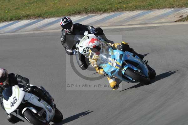 Motorcycle action photographs;donington;donington park leicestershire;donington photographs;event digital images;eventdigitalimages;no limits trackday;peter wileman photography;trackday;trackday digital images;trackday photos