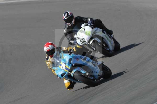 Motorcycle action photographs;donington;donington park leicestershire;donington photographs;event digital images;eventdigitalimages;no limits trackday;peter wileman photography;trackday;trackday digital images;trackday photos
