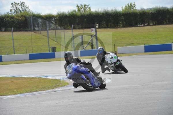 Motorcycle action photographs;donington;donington park leicestershire;donington photographs;event digital images;eventdigitalimages;no limits trackday;peter wileman photography;trackday;trackday digital images;trackday photos