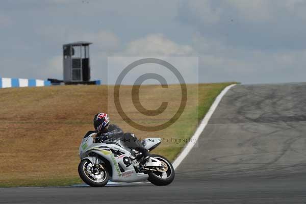 Motorcycle action photographs;donington;donington park leicestershire;donington photographs;event digital images;eventdigitalimages;no limits trackday;peter wileman photography;trackday;trackday digital images;trackday photos