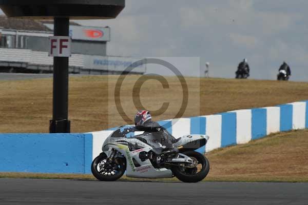 Motorcycle action photographs;donington;donington park leicestershire;donington photographs;event digital images;eventdigitalimages;no limits trackday;peter wileman photography;trackday;trackday digital images;trackday photos