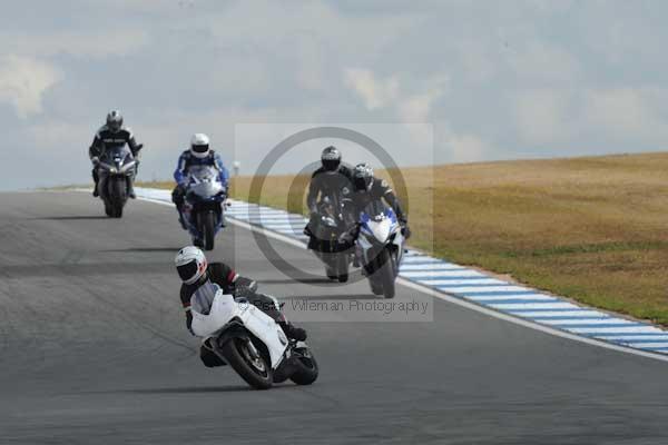 Motorcycle action photographs;donington;donington park leicestershire;donington photographs;event digital images;eventdigitalimages;no limits trackday;peter wileman photography;trackday;trackday digital images;trackday photos