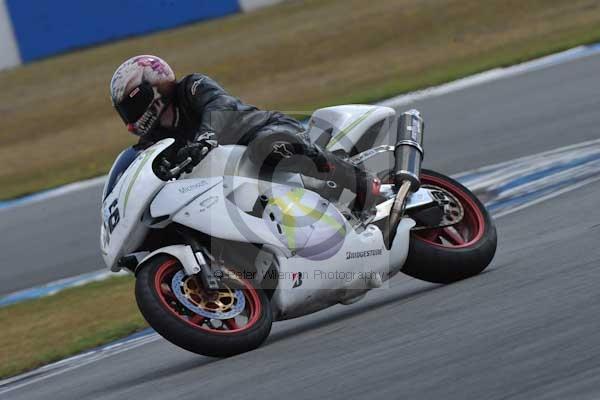 Motorcycle action photographs;donington;donington park leicestershire;donington photographs;event digital images;eventdigitalimages;no limits trackday;peter wileman photography;trackday;trackday digital images;trackday photos