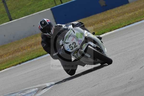 Motorcycle action photographs;donington;donington park leicestershire;donington photographs;event digital images;eventdigitalimages;no limits trackday;peter wileman photography;trackday;trackday digital images;trackday photos