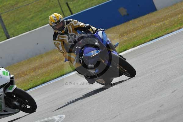 Motorcycle action photographs;donington;donington park leicestershire;donington photographs;event digital images;eventdigitalimages;no limits trackday;peter wileman photography;trackday;trackday digital images;trackday photos