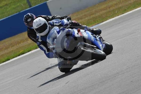Motorcycle action photographs;donington;donington park leicestershire;donington photographs;event digital images;eventdigitalimages;no limits trackday;peter wileman photography;trackday;trackday digital images;trackday photos