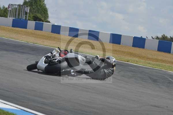 Motorcycle action photographs;donington;donington park leicestershire;donington photographs;event digital images;eventdigitalimages;no limits trackday;peter wileman photography;trackday;trackday digital images;trackday photos