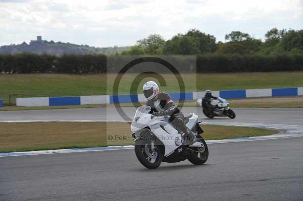 Motorcycle action photographs;donington;donington park leicestershire;donington photographs;event digital images;eventdigitalimages;no limits trackday;peter wileman photography;trackday;trackday digital images;trackday photos