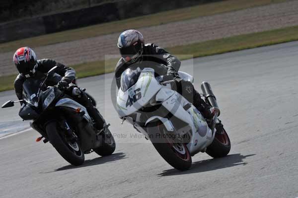 Motorcycle action photographs;donington;donington park leicestershire;donington photographs;event digital images;eventdigitalimages;no limits trackday;peter wileman photography;trackday;trackday digital images;trackday photos