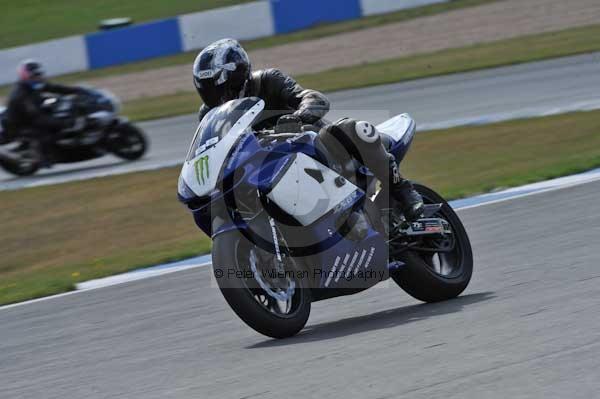 Motorcycle action photographs;donington;donington park leicestershire;donington photographs;event digital images;eventdigitalimages;no limits trackday;peter wileman photography;trackday;trackday digital images;trackday photos