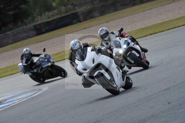Motorcycle action photographs;donington;donington park leicestershire;donington photographs;event digital images;eventdigitalimages;no limits trackday;peter wileman photography;trackday;trackday digital images;trackday photos
