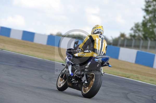 Motorcycle action photographs;donington;donington park leicestershire;donington photographs;event digital images;eventdigitalimages;no limits trackday;peter wileman photography;trackday;trackday digital images;trackday photos