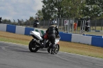 Motorcycle-action-photographs;donington;donington-park-leicestershire;donington-photographs;event-digital-images;eventdigitalimages;no-limits-trackday;peter-wileman-photography;trackday;trackday-digital-images;trackday-photos
