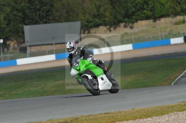 Motorcycle action photographs;donington;donington park leicestershire;donington photographs;event digital images;eventdigitalimages;no limits trackday;peter wileman photography;trackday;trackday digital images;trackday photos