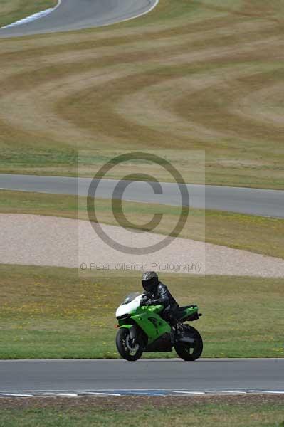 Motorcycle action photographs;donington;donington park leicestershire;donington photographs;event digital images;eventdigitalimages;no limits trackday;peter wileman photography;trackday;trackday digital images;trackday photos