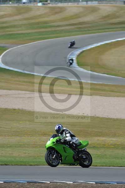 Motorcycle action photographs;donington;donington park leicestershire;donington photographs;event digital images;eventdigitalimages;no limits trackday;peter wileman photography;trackday;trackday digital images;trackday photos