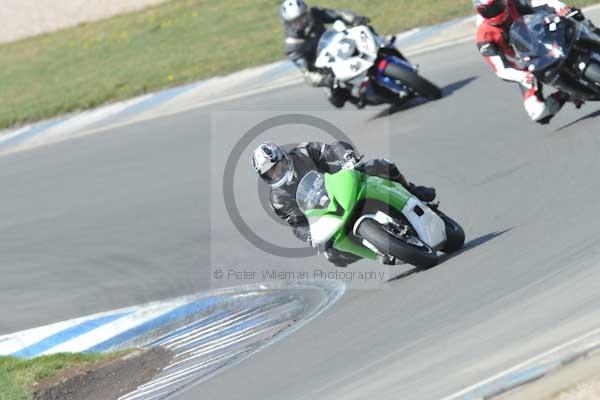 Motorcycle action photographs;donington;donington park leicestershire;donington photographs;event digital images;eventdigitalimages;no limits trackday;peter wileman photography;trackday;trackday digital images;trackday photos