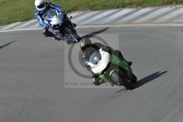 Motorcycle action photographs;donington;donington park leicestershire;donington photographs;event digital images;eventdigitalimages;no limits trackday;peter wileman photography;trackday;trackday digital images;trackday photos