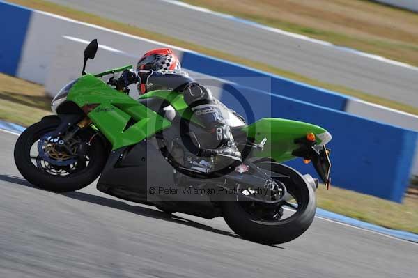 Motorcycle action photographs;donington;donington park leicestershire;donington photographs;event digital images;eventdigitalimages;no limits trackday;peter wileman photography;trackday;trackday digital images;trackday photos