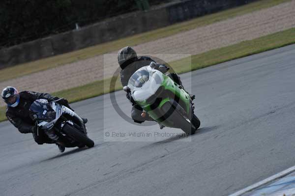 Motorcycle action photographs;donington;donington park leicestershire;donington photographs;event digital images;eventdigitalimages;no limits trackday;peter wileman photography;trackday;trackday digital images;trackday photos