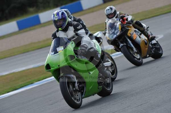 Motorcycle action photographs;donington;donington park leicestershire;donington photographs;event digital images;eventdigitalimages;no limits trackday;peter wileman photography;trackday;trackday digital images;trackday photos