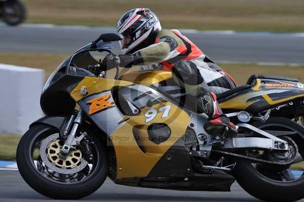 Motorcycle action photographs;donington;donington park leicestershire;donington photographs;event digital images;eventdigitalimages;no limits trackday;peter wileman photography;trackday;trackday digital images;trackday photos