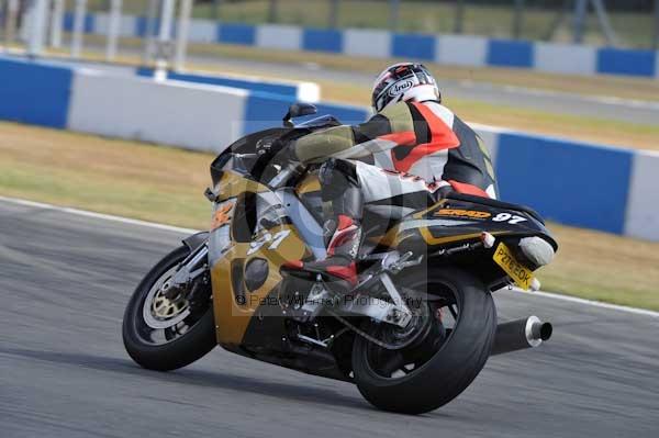 Motorcycle action photographs;donington;donington park leicestershire;donington photographs;event digital images;eventdigitalimages;no limits trackday;peter wileman photography;trackday;trackday digital images;trackday photos