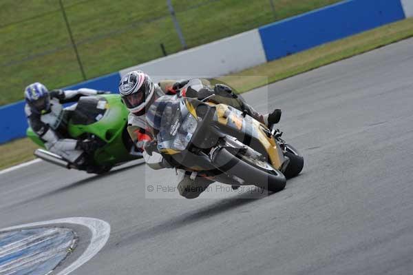 Motorcycle action photographs;donington;donington park leicestershire;donington photographs;event digital images;eventdigitalimages;no limits trackday;peter wileman photography;trackday;trackday digital images;trackday photos
