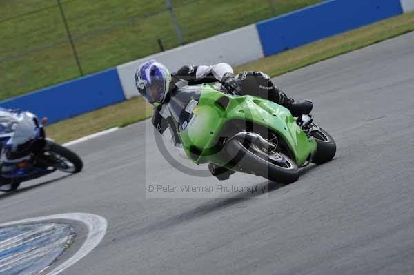 Motorcycle action photographs;donington;donington park leicestershire;donington photographs;event digital images;eventdigitalimages;no limits trackday;peter wileman photography;trackday;trackday digital images;trackday photos