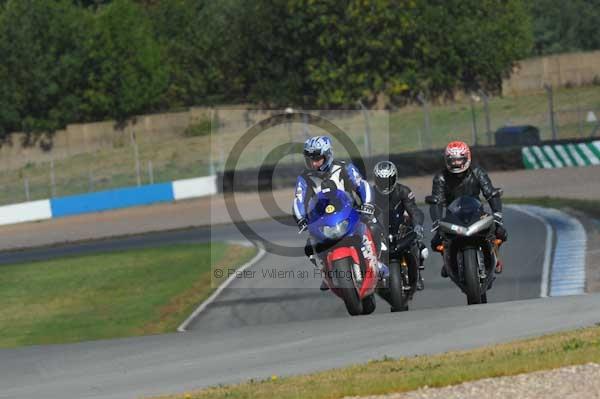 Motorcycle action photographs;donington;donington park leicestershire;donington photographs;event digital images;eventdigitalimages;no limits trackday;peter wileman photography;trackday;trackday digital images;trackday photos