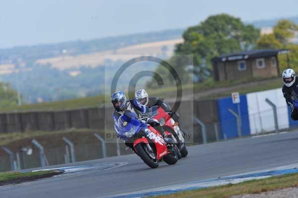 Motorcycle action photographs;donington;donington park leicestershire;donington photographs;event digital images;eventdigitalimages;no limits trackday;peter wileman photography;trackday;trackday digital images;trackday photos