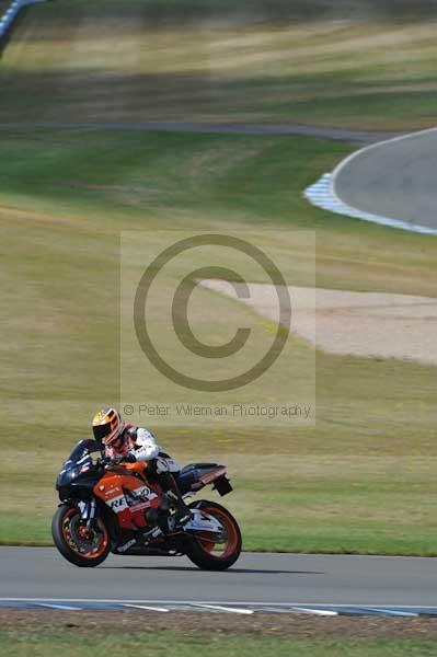 Motorcycle action photographs;donington;donington park leicestershire;donington photographs;event digital images;eventdigitalimages;no limits trackday;peter wileman photography;trackday;trackday digital images;trackday photos