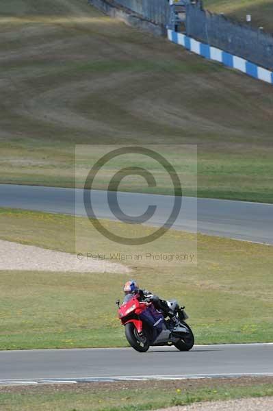 Motorcycle action photographs;donington;donington park leicestershire;donington photographs;event digital images;eventdigitalimages;no limits trackday;peter wileman photography;trackday;trackday digital images;trackday photos