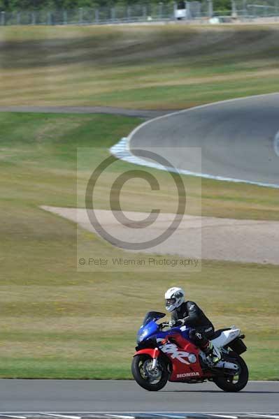 Motorcycle action photographs;donington;donington park leicestershire;donington photographs;event digital images;eventdigitalimages;no limits trackday;peter wileman photography;trackday;trackday digital images;trackday photos