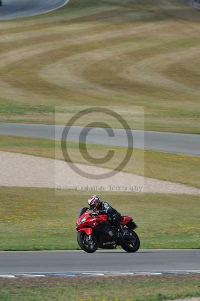 Motorcycle action photographs;donington;donington park leicestershire;donington photographs;event digital images;eventdigitalimages;no limits trackday;peter wileman photography;trackday;trackday digital images;trackday photos