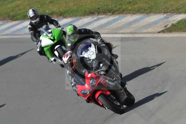 Motorcycle action photographs;donington;donington park leicestershire;donington photographs;event digital images;eventdigitalimages;no limits trackday;peter wileman photography;trackday;trackday digital images;trackday photos