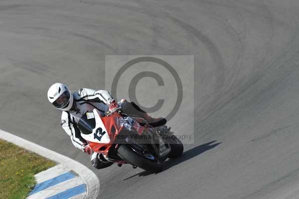 Motorcycle action photographs;donington;donington park leicestershire;donington photographs;event digital images;eventdigitalimages;no limits trackday;peter wileman photography;trackday;trackday digital images;trackday photos
