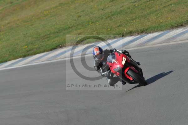 Motorcycle action photographs;donington;donington park leicestershire;donington photographs;event digital images;eventdigitalimages;no limits trackday;peter wileman photography;trackday;trackday digital images;trackday photos