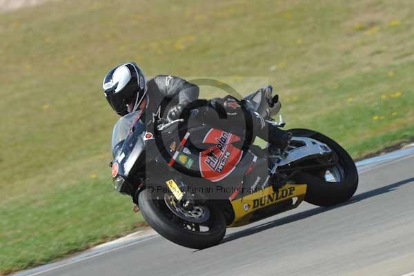 Motorcycle action photographs;donington;donington park leicestershire;donington photographs;event digital images;eventdigitalimages;no limits trackday;peter wileman photography;trackday;trackday digital images;trackday photos