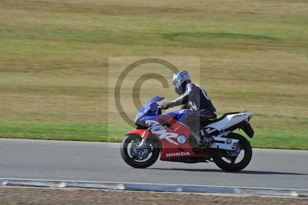 Motorcycle action photographs;donington;donington park leicestershire;donington photographs;event digital images;eventdigitalimages;no limits trackday;peter wileman photography;trackday;trackday digital images;trackday photos