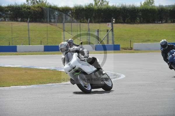 Motorcycle action photographs;donington;donington park leicestershire;donington photographs;event digital images;eventdigitalimages;no limits trackday;peter wileman photography;trackday;trackday digital images;trackday photos