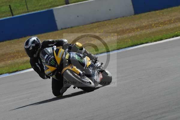 Motorcycle action photographs;donington;donington park leicestershire;donington photographs;event digital images;eventdigitalimages;no limits trackday;peter wileman photography;trackday;trackday digital images;trackday photos