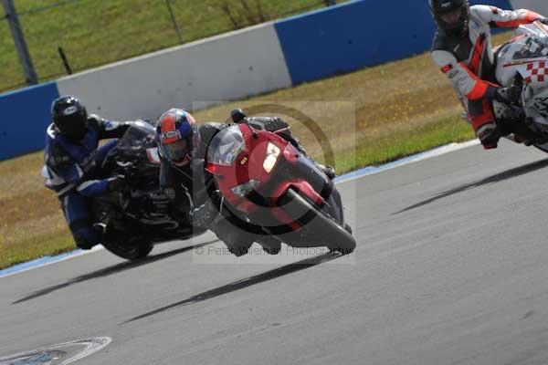 Motorcycle action photographs;donington;donington park leicestershire;donington photographs;event digital images;eventdigitalimages;no limits trackday;peter wileman photography;trackday;trackday digital images;trackday photos