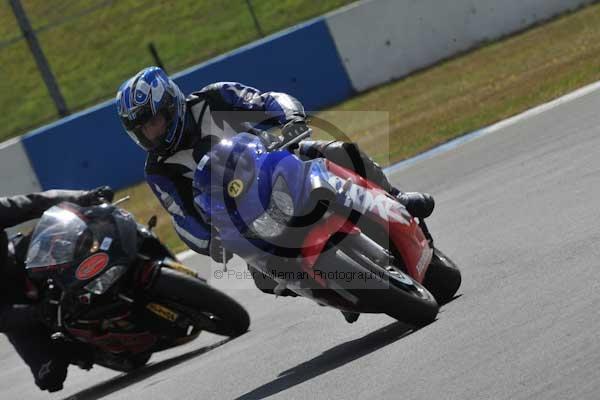 Motorcycle action photographs;donington;donington park leicestershire;donington photographs;event digital images;eventdigitalimages;no limits trackday;peter wileman photography;trackday;trackday digital images;trackday photos