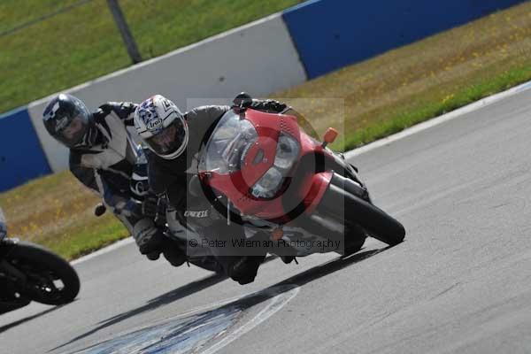 Motorcycle action photographs;donington;donington park leicestershire;donington photographs;event digital images;eventdigitalimages;no limits trackday;peter wileman photography;trackday;trackday digital images;trackday photos
