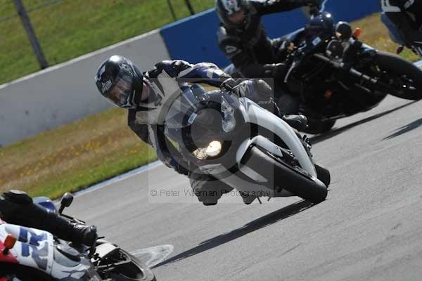 Motorcycle action photographs;donington;donington park leicestershire;donington photographs;event digital images;eventdigitalimages;no limits trackday;peter wileman photography;trackday;trackday digital images;trackday photos