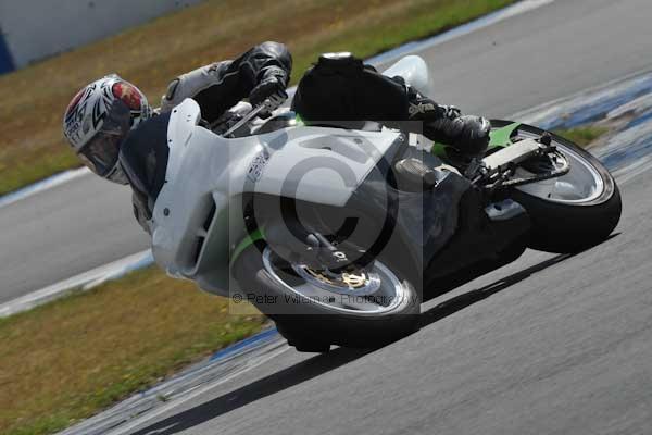 Motorcycle action photographs;donington;donington park leicestershire;donington photographs;event digital images;eventdigitalimages;no limits trackday;peter wileman photography;trackday;trackday digital images;trackday photos